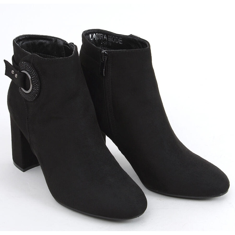 Polla tocuri negre negru 2