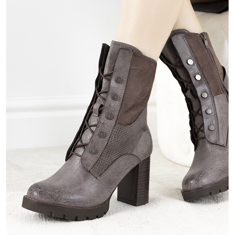 Botine maro pe stâlpul Alvarado gri 1