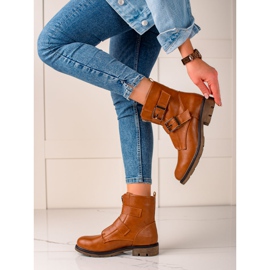 Kayla Lucrători ocazionali maro 1