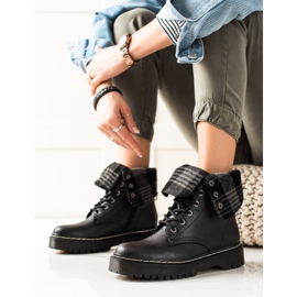 TRENDI Cizme cu tijă răsucită negru 1