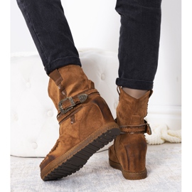 Cizme izolate de damă de cămilă în stilul boho Hanson maro 2