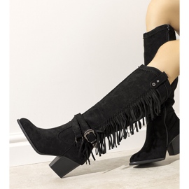 Cizme de cowboy izolate cu cristal negru 1