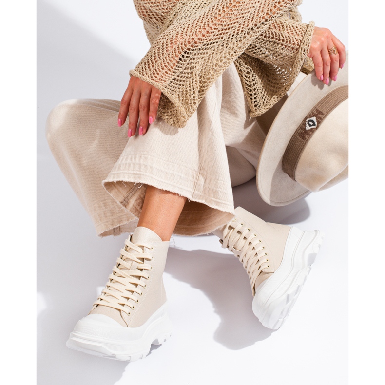 Seastar Adidași pe platformă bej 1