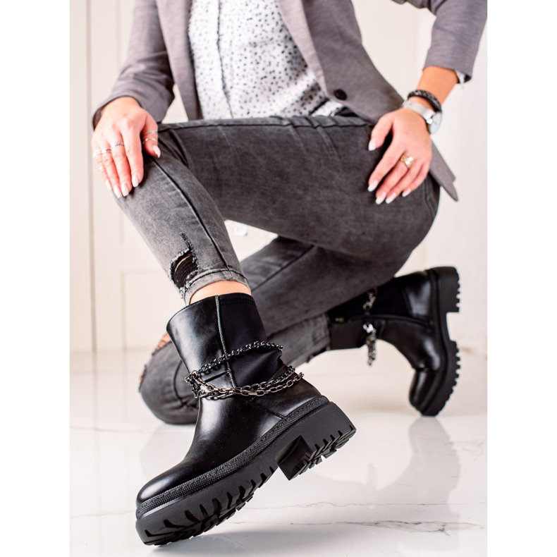 Gogo Genti izolate cu lanturi negru 1