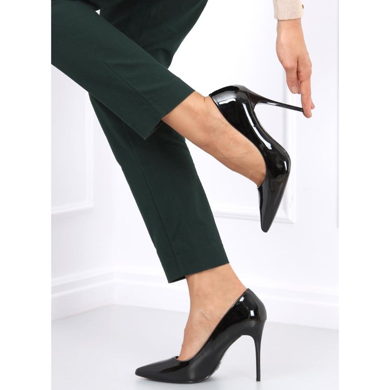 Tocuri de damă Ida Black negru 1