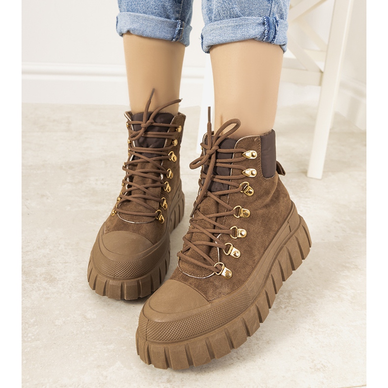 Cizme de dama cu sireturi izolate maro de la Calabresi 2