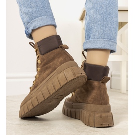 Cizme de dama cu sireturi izolate maro de la Calabresi 1