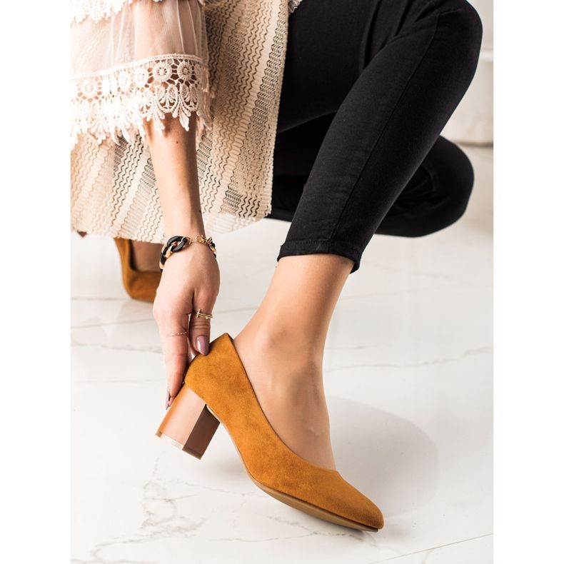 M.Daszyński Pompe camel maro galben 1