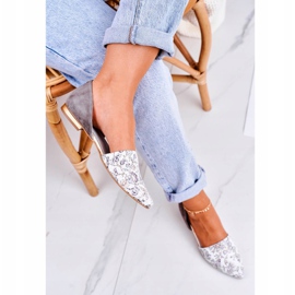 Elegante balerini din piele cu flori Laura Messi 1110 Alb roz multicolor 2 Elegante balerini din piele cu flori Laura Messi 1110 Alb roz multicolor 2