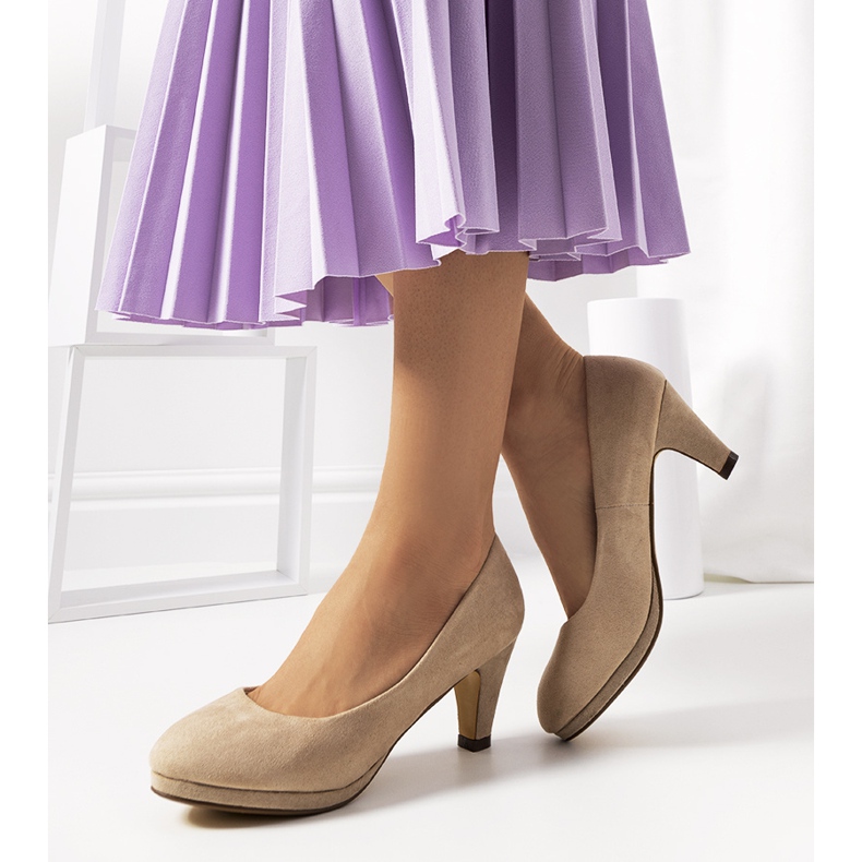 Pompe de damă Alves bej 1