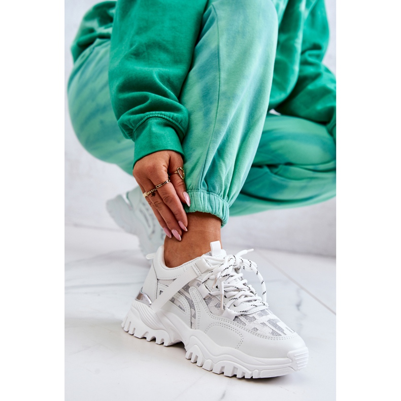 FB2 Adidași pe o talpă masivă, alb, stilul tău 1 FB2 Adidași pe o talpă masivă, alb, stilul tău 1