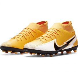 Pantofi de fotbal Nike Mercurial Superfly 7 Club FG / MG Jr AT8150 801 galben galbeni 1 Pantofi de fotbal Nike Mercurial Superfly 7 Club FG / MG Jr AT8150 801 galben galbeni 1