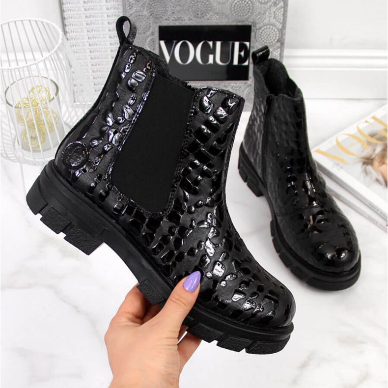 Cizme izolate din piele Rieker W Z9152-00 negru alb 1