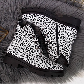Ghete izolate Filippo W PAW284B alb negru 5