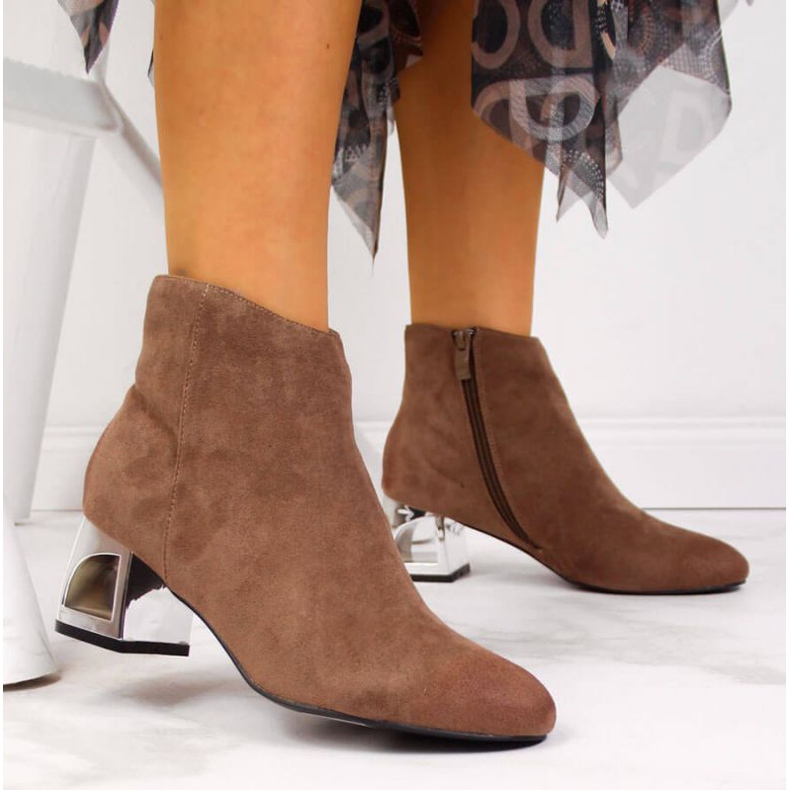 Cizme cu toc decorativ T.Sokolski W SCA144B maro 2 Cizme cu toc decorativ T.Sokolski W SCA144B maro 2