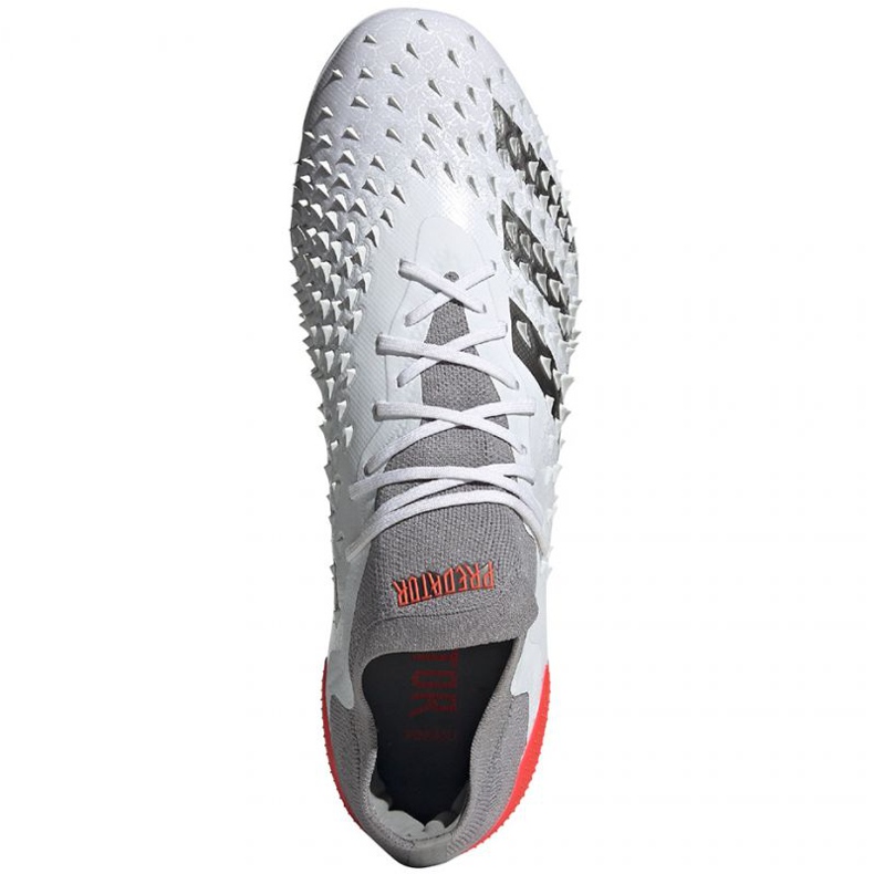 Ghete de fotbal Adidas Predator Freak.1 Fg LM FY6263 alb, alb, gri / argintiu alb 1