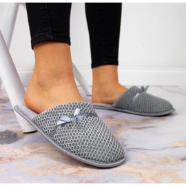 Papuci de casă Știri W EVE331B gri 2