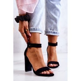 Sandale negre Jacqueline din piele intoarsa cu toc inalt negru 2