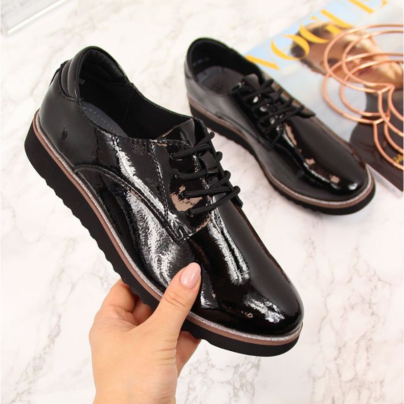 Pantofi din piele lacuita Filippo W PAW174 negru 1