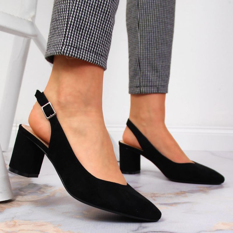 Pompe pe stâlpul Sergio Leone în SK362 negru 2