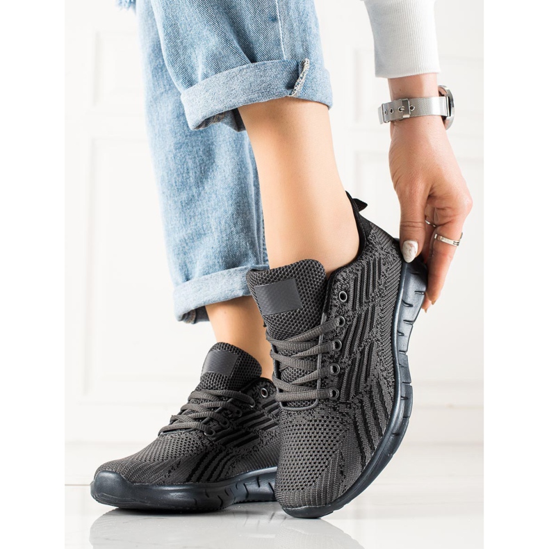 Bona Pantofi sportivi ajurati negru 2