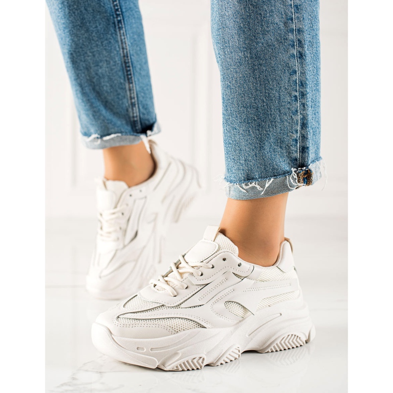 Seastar Adidași la modă cu plasă bej 1 Seastar Adidași la modă cu plasă bej 1