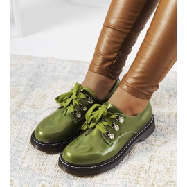 Pantofi verzi lacuiti de Kristina verde 2