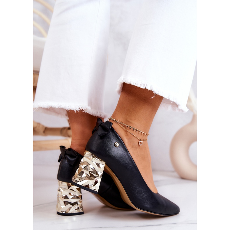 Pompi De Piele Pe Un Bar Maciejka 05334-01 Negru 1