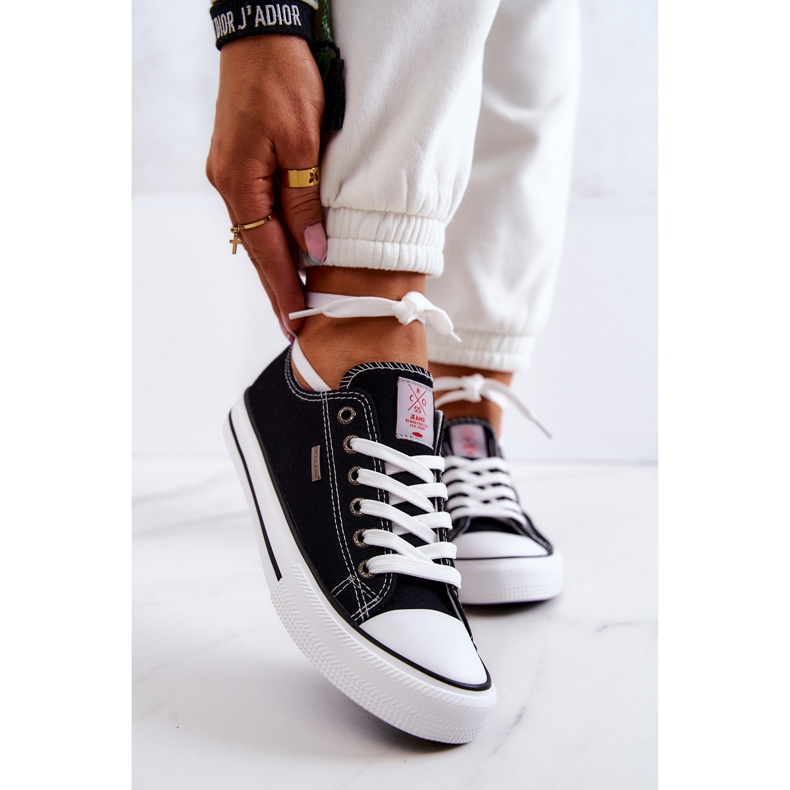 Tenisi clasici de damă Cross Jeans JJ2R4011C Negru 1