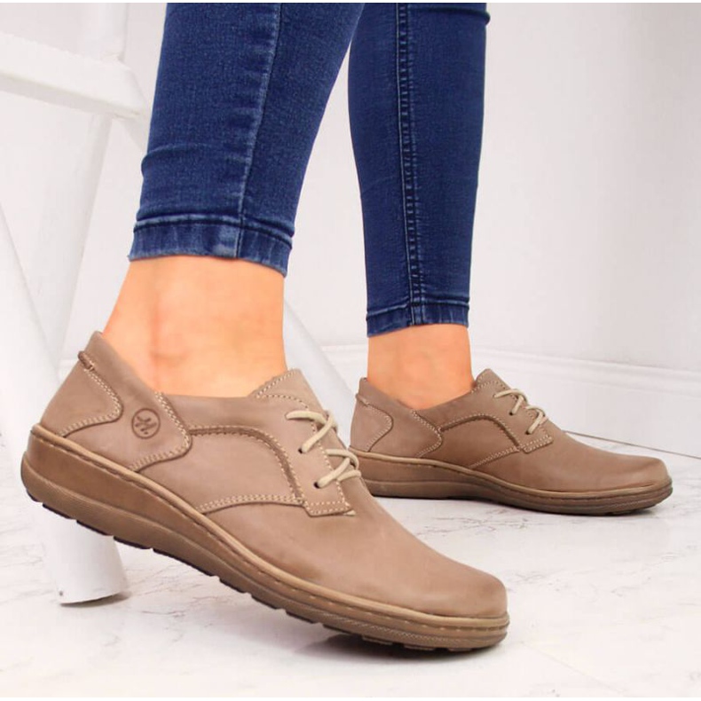 Confortul încălțăminte din piele Helios 715 bej 2