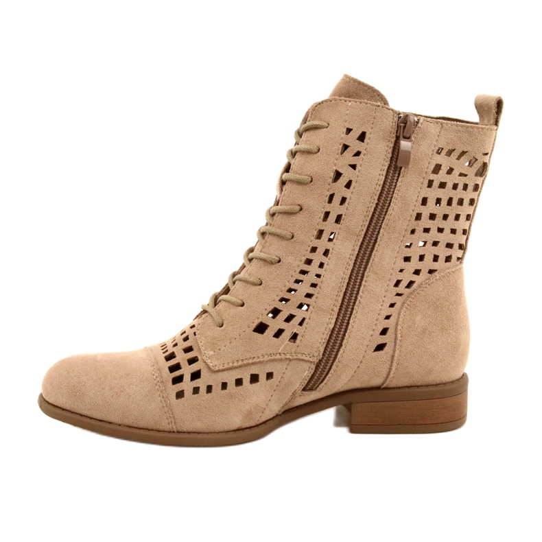 M.Daszyński Muncitori ajurati legați Daszyński SA142-33 bej 2