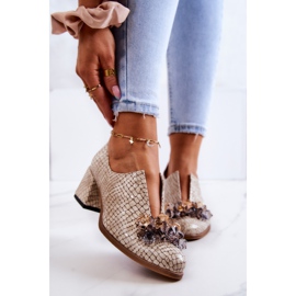 PA2 Tocuri Elegante De Piele Cu Decor Bej Delaver 1