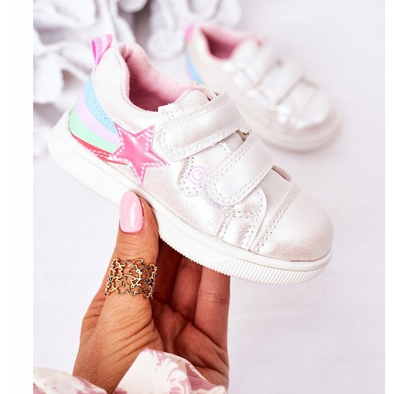 Evento Pantofi sport pentru fete cu o stea 21DZ23-3904 White alb 2 Evento Pantofi sport pentru fete cu o stea 21DZ23-3904 White alb 2