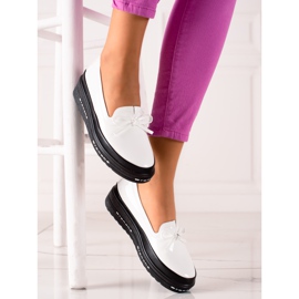 Pantofi lejeri mocasini pe platforma VINCEZA alb 2