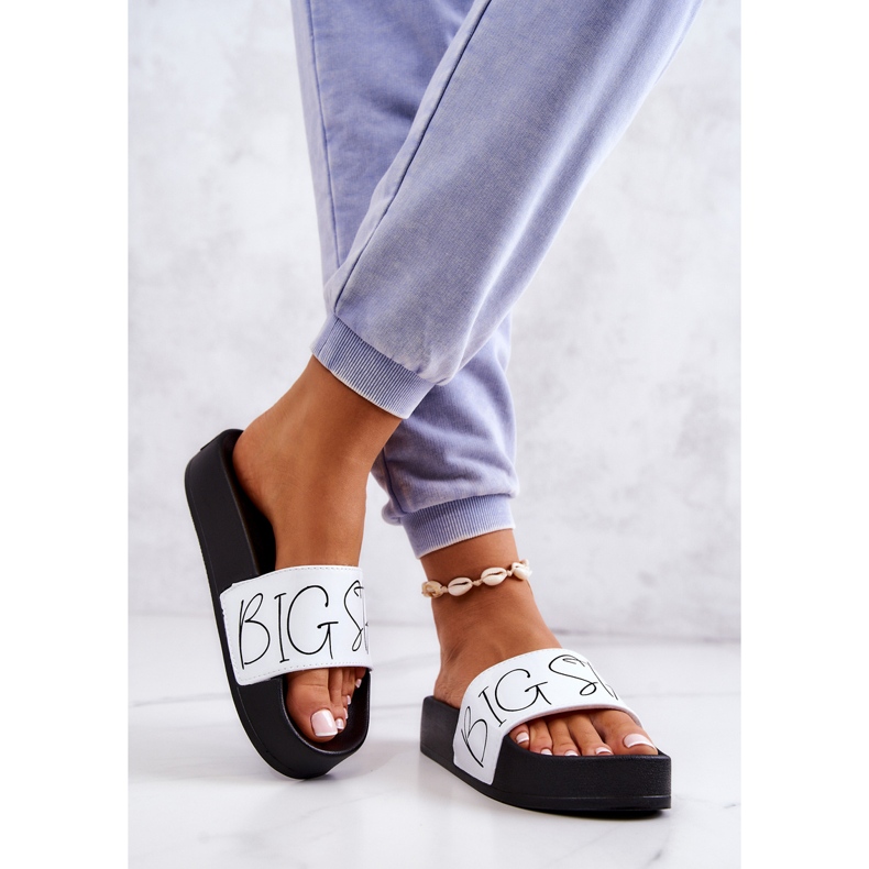 Papuci de cauciuc pentru femei Big Star JJ274A275 Alb-negru 2