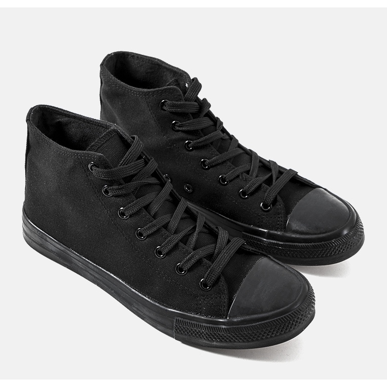 Tenisi negri Paus la glezna negru 1