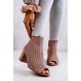 Cizme din piele ajurata Maciejka 05420-10 Bej închis 1