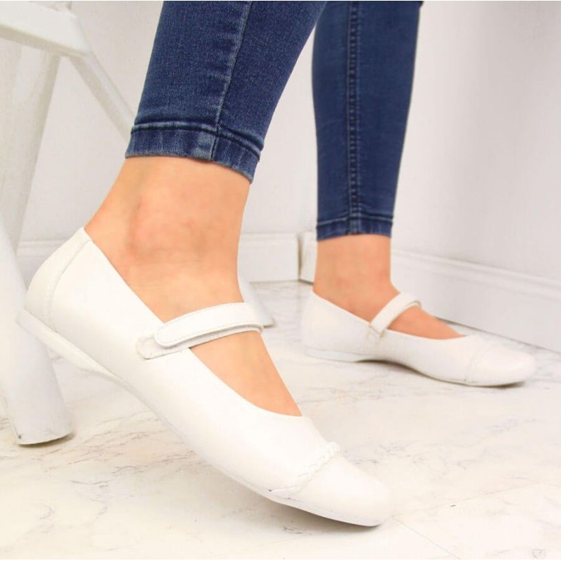 Balerini Velcro pentru Comuniune Kornecki Jr KOR6271A alb 2