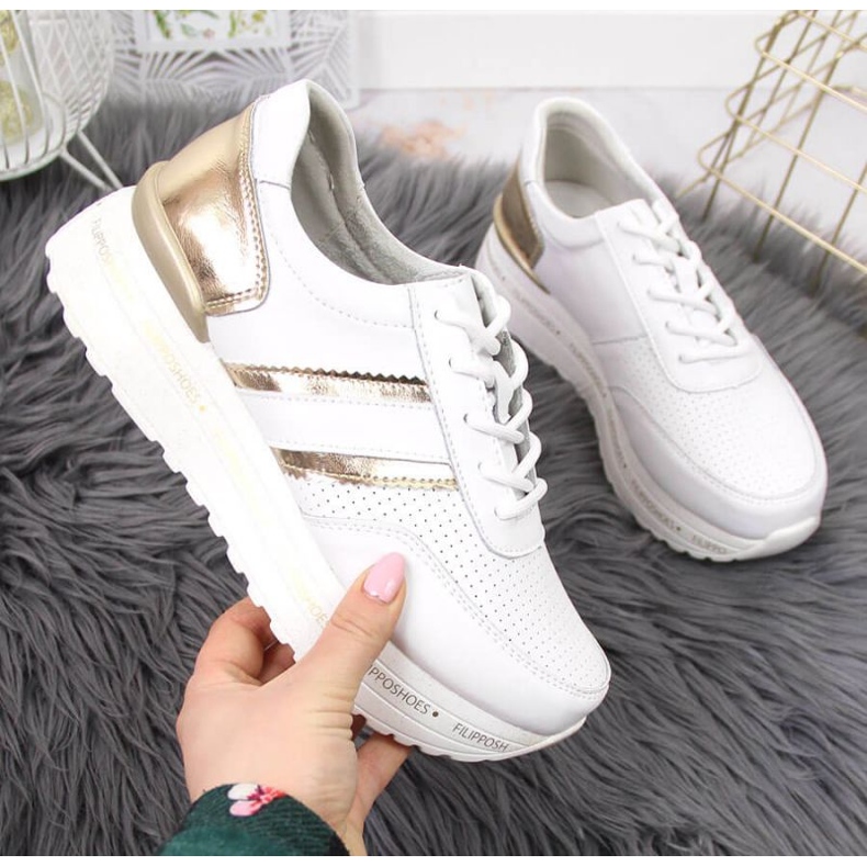 Tenisi din piele pe platforma Filippo W PAW328A alb 1