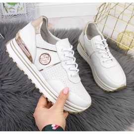 Tenisi din piele pe platforma Filippo W PAW332 alb 1