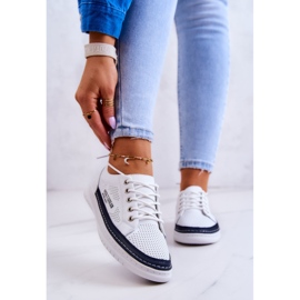 Pantofi de damă din piele alb și bleumarin Cloesa 2