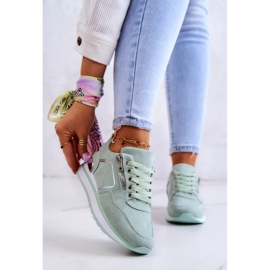 FB2 Pantofi sport din piele intoarsa pe o platforma verde deschis la malul fluviului 2