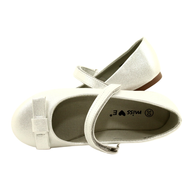 Miss Balerinele pentru fete cu un arc de argint 4