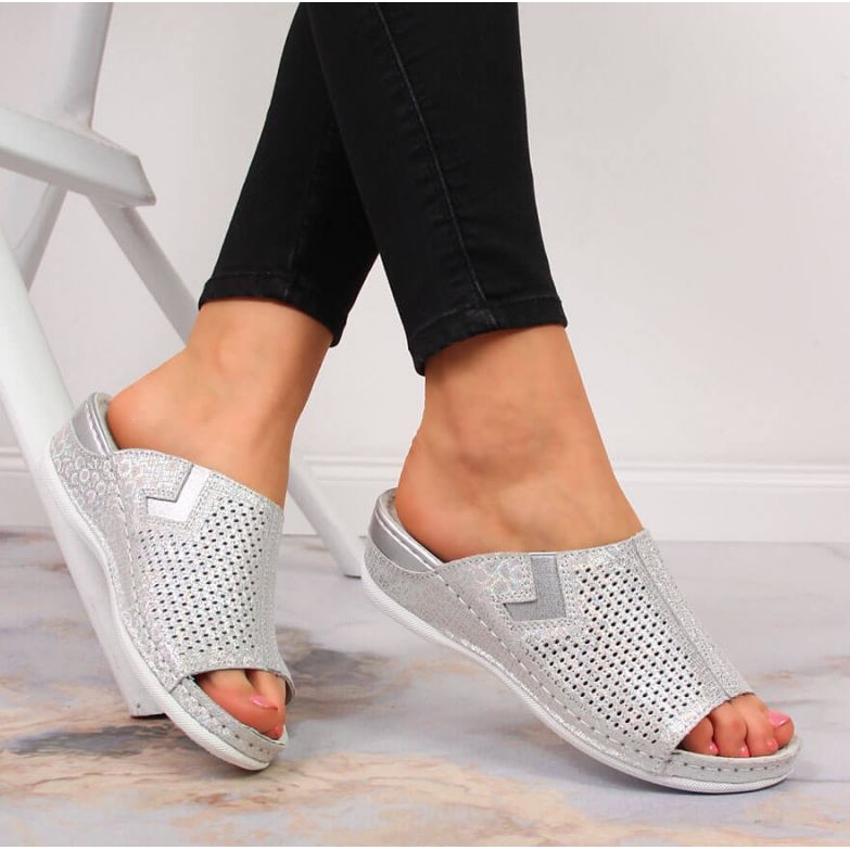 Papuci de piele pe pană S. Barski W OLI163A argintiu 2