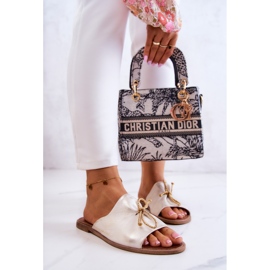 Papuci de damă din piele Nicole 2659/004 alb și auriu 2