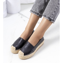 Espadrile negre lucioase pe platforma Feiken negru 1