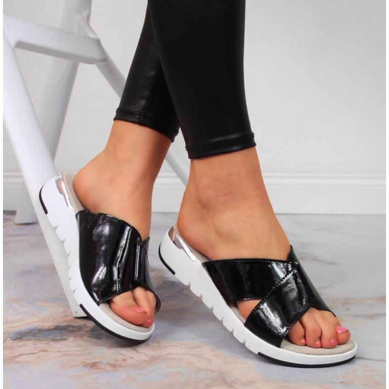 Papuci din piele lacuita S. Barski W OLI159A neagra negru 2