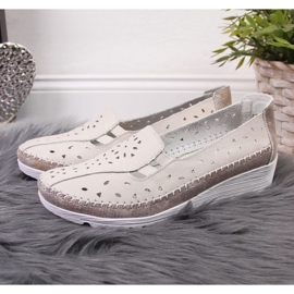 Pantofi cu pană din piele bej T.Sokolski W SCA156 2