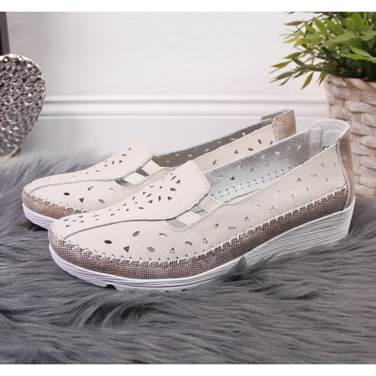 Pantofi cu pană din piele bej T.Sokolski W SCA156 2