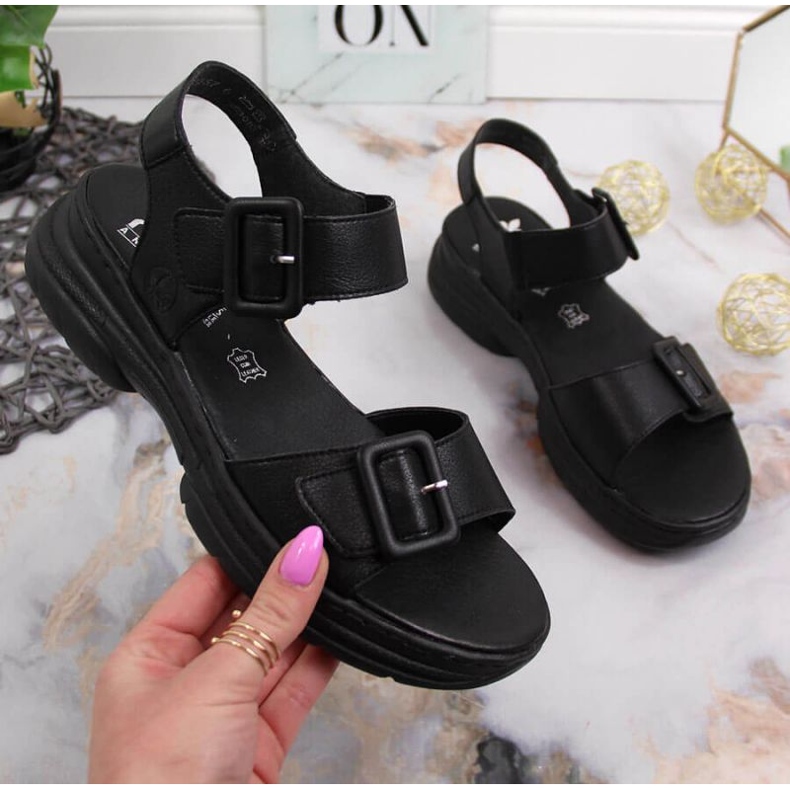 Sandale din piele pe platforma Rieker W RKR513 neagră negru 1